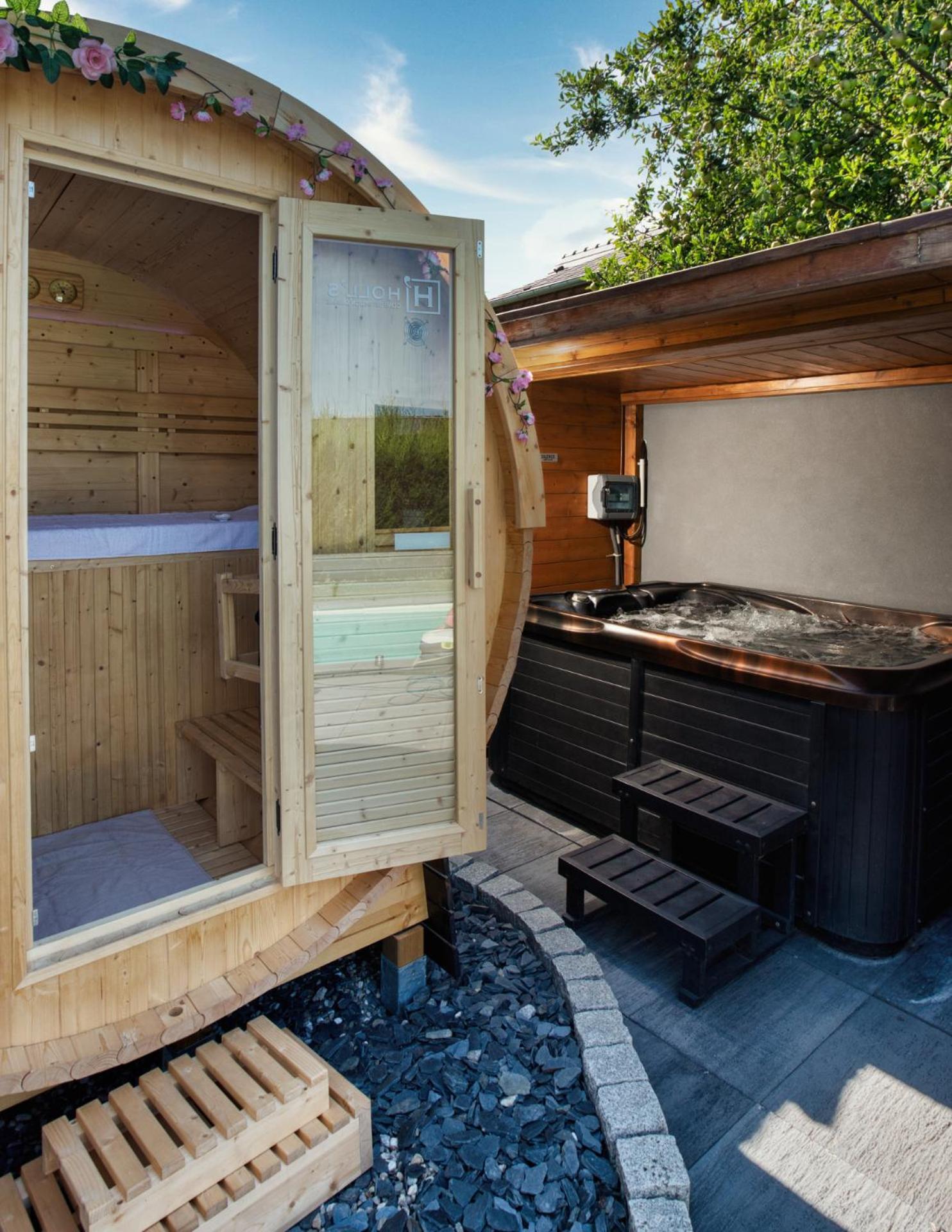 Gites Spa Strasbourg - Studio Romantique, Jacuzzi, Sauna, Terrasse Privee Furdenheim Exterior photo